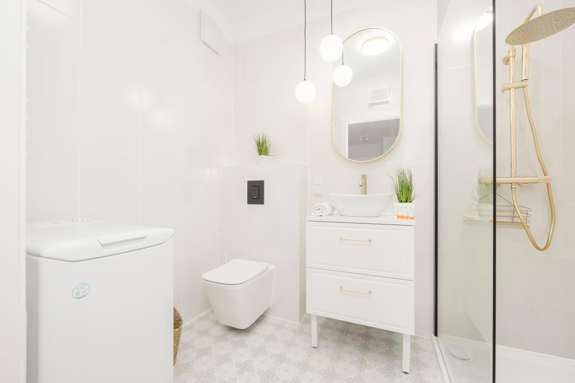 Modern Apartment With Balcony Near Aleje Jerozolimskie By Noclegi Renters Варшава Екстериор снимка