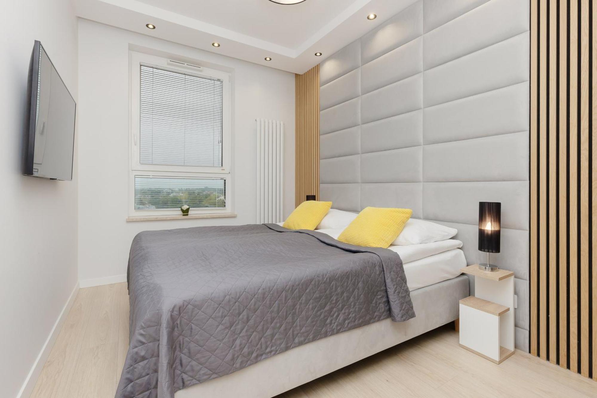 Modern Apartment With Balcony Near Aleje Jerozolimskie By Noclegi Renters Варшава Екстериор снимка